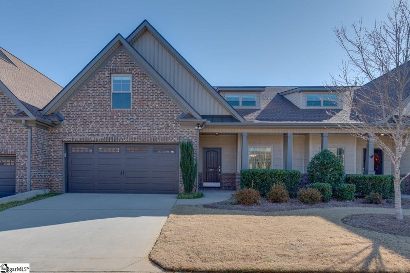 207 Bay Laurel Way