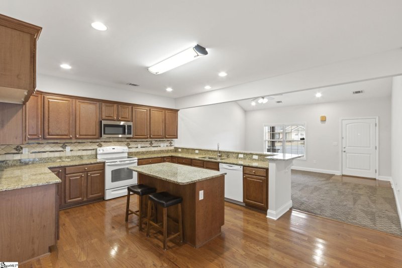 Property image 5 at 19 Hillsborough Drive, Anderson, SC 29621