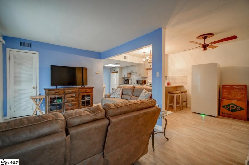 Property image 2 at 3706 - I 4 E North Street, Greenville, SC 29615-2395