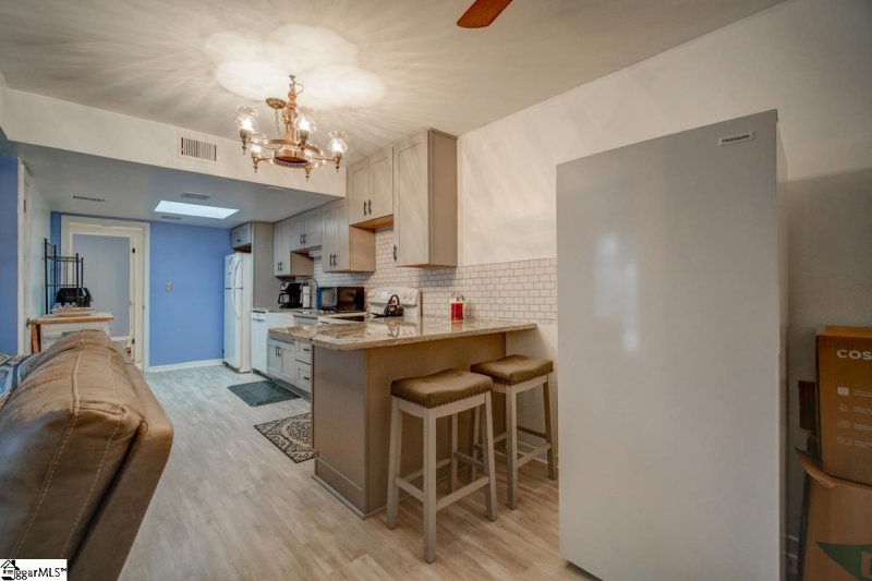 Property image 4 at 3706 - I 4 E North Street, Greenville, SC 29615-2395