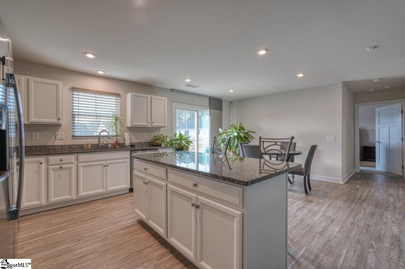 Property image 5 at 914 Riverland Woods Trail, Boiling Springs, SC 29316