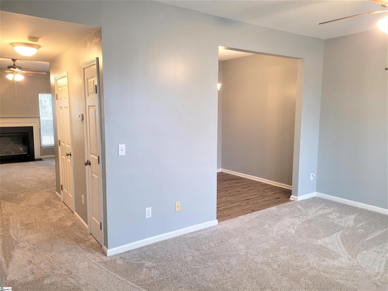 Property image 5 at 77 Spring Crossing Circle, Greer, SC 29650