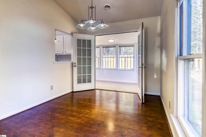 Property image 5 at 111 Daniel Court, Mauldin, SC 29662