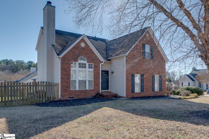 Property image 3 at 203 Bramford Way, Simpsonville, SC 29680