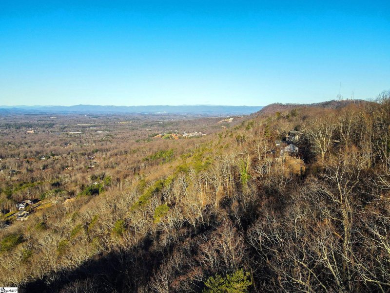 Property image 2 at 851 Altamont Road, Greenville, SC 29609