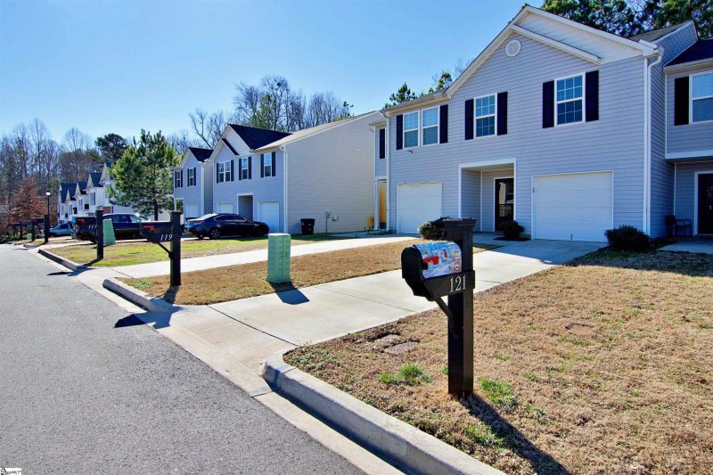 Property image 3 at 119 Evonshire Boulevard, Anderson, SC 29621