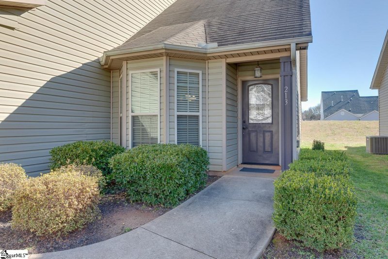 Property image 2 at 213 Dellwood Drive, Spartanburg, SC 29301