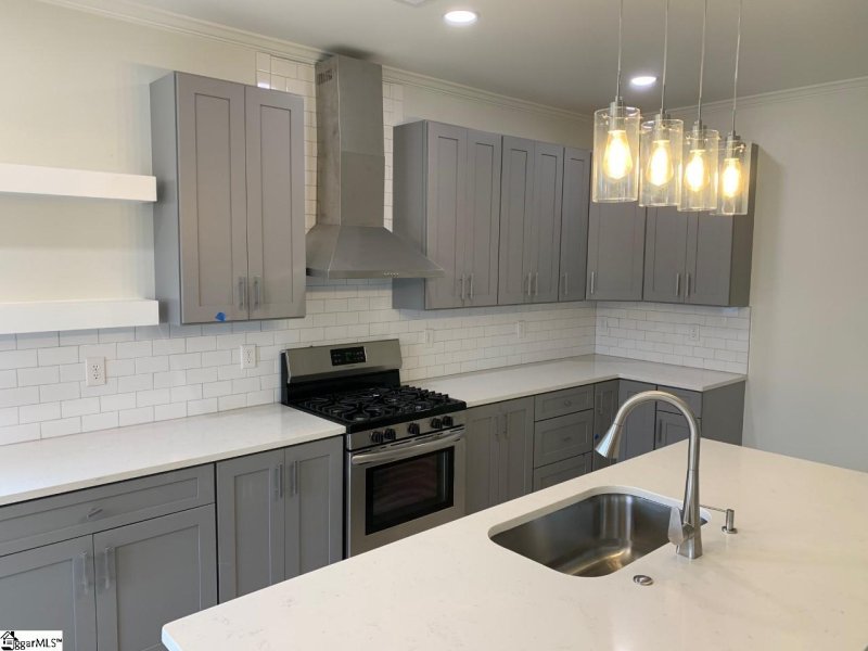 Property image 3 at 207 Woodvale Avenue, Fountain Inn, SC 29644