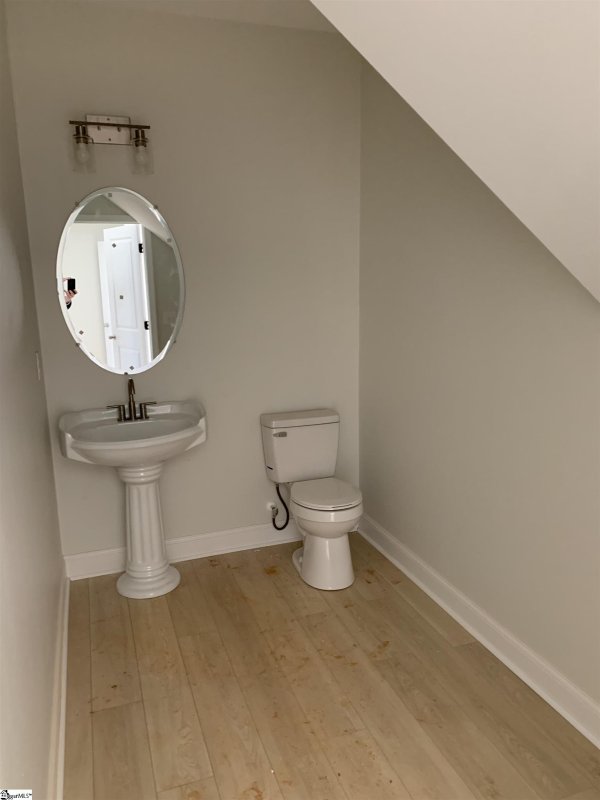 Property image 5 at 207 Woodvale Avenue, Fountain Inn, SC 29644