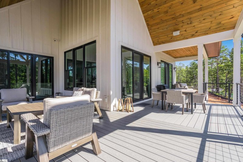 Property image 4 at 521 Rosedale Way, Seneca, SC 29672