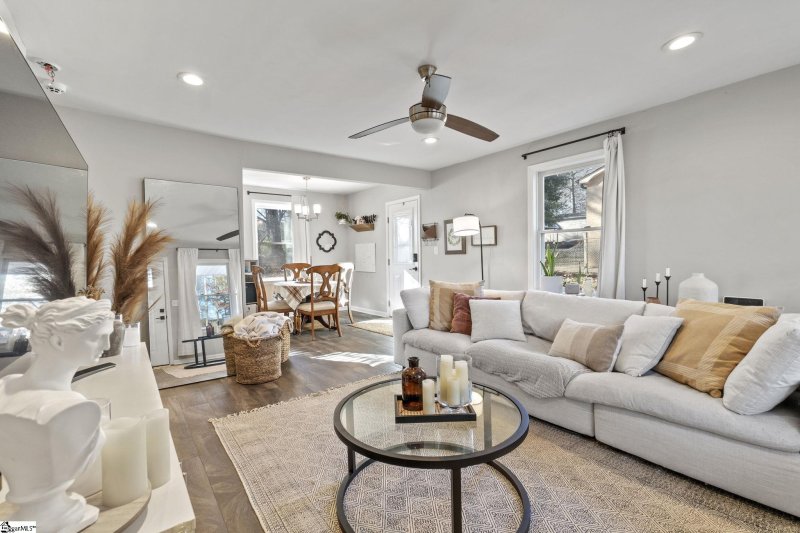 Property image 2 at 401 Boyd Avenue, Simpsonville, SC 29681