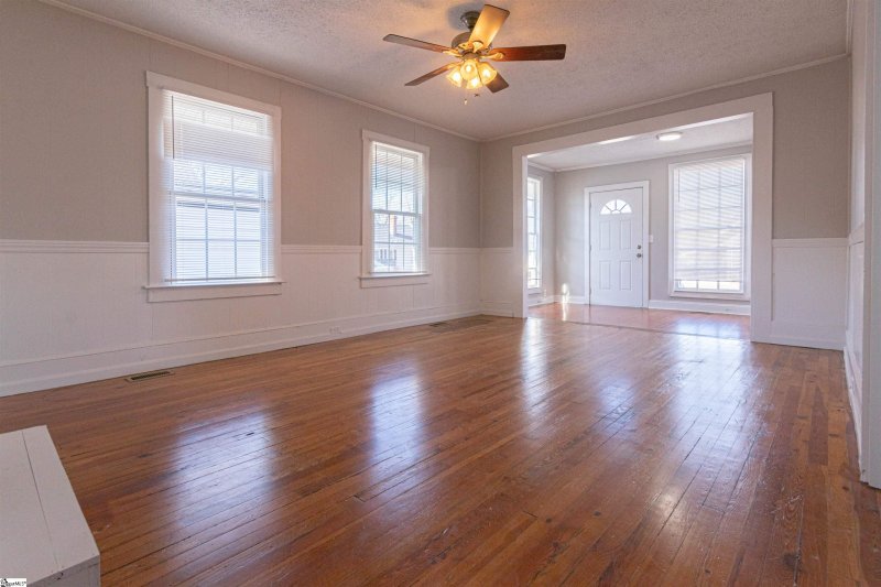 Property image 3 at 24 ISELIN Street, Liberty, SC 29657