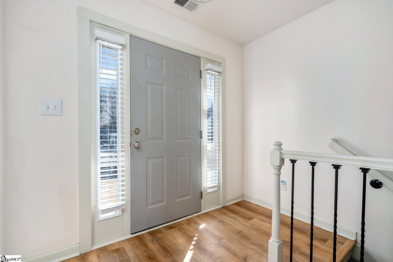 Property image 2 at 17 Spinnaker Court, Greenville, SC 29611