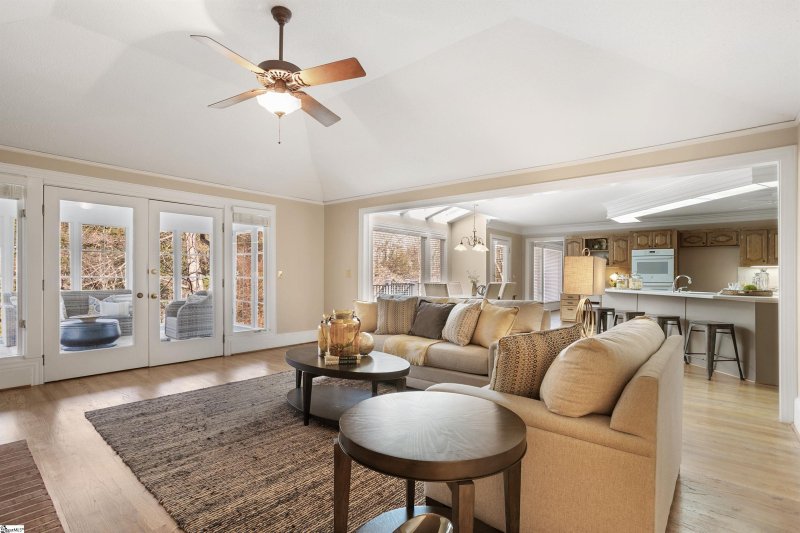 Property image 2 at 21 Darien Way, Greenville, SC 29615