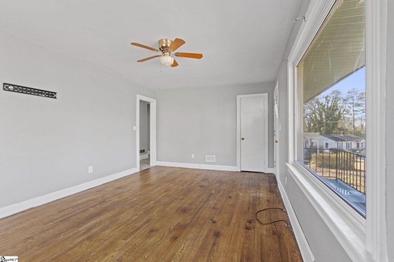 Property image 3 at 11 Prosperity Court, Greenville, SC 29605