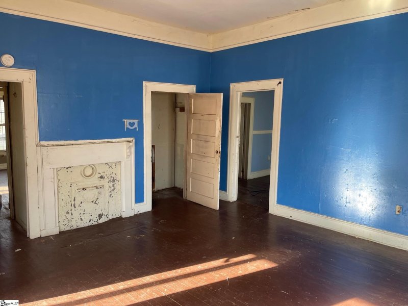 Property image 3 at 435 Buncombe Street, Woodruff, SC 29388
