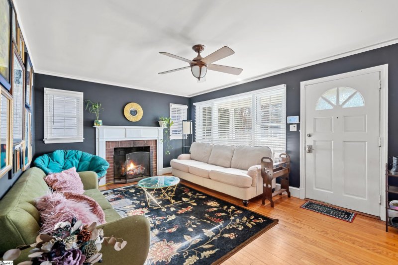 Property image 2 at 656 Woodland Street, Spartanburg, SC 29302