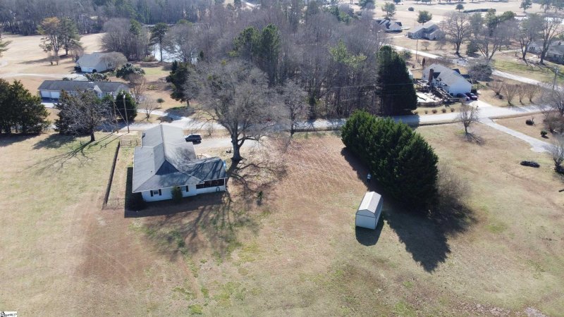 Property image 3 at 15 Heron Drive, Fountain Inn, SC 29644-8304