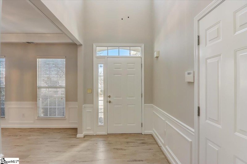 Property image 2 at 925 Medora Drive, Greer, SC 29650-4752