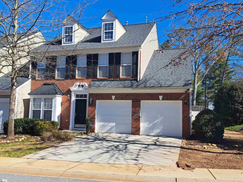 Property image 2 at 6 Pelham Townes Drive, Greenville, SC 29615