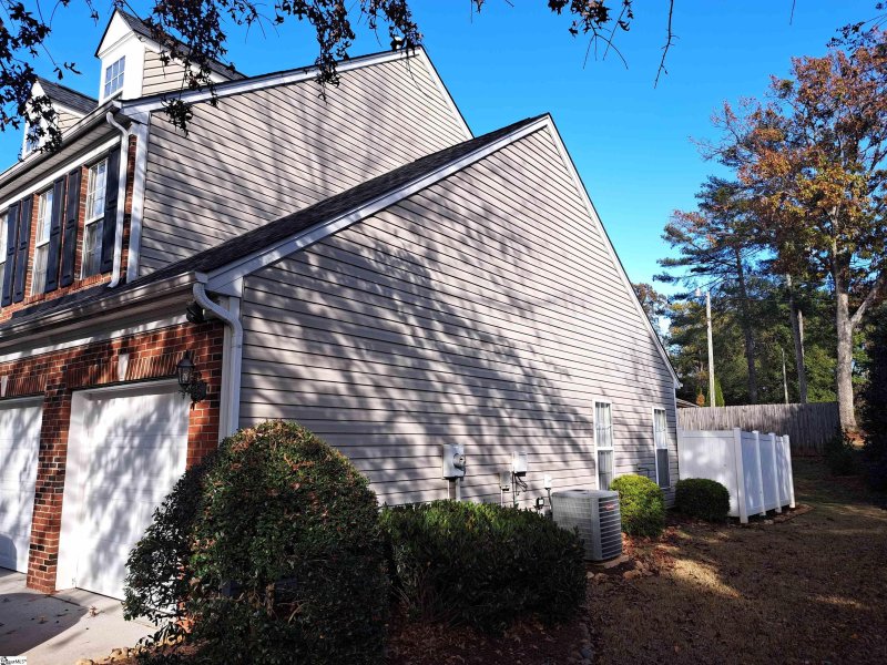 Property image 3 at 6 Pelham Townes Drive, Greenville, SC 29615