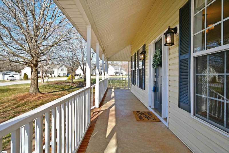 Property image 4 at 310 Saddlebred Drive, Pelzer, SC 29669