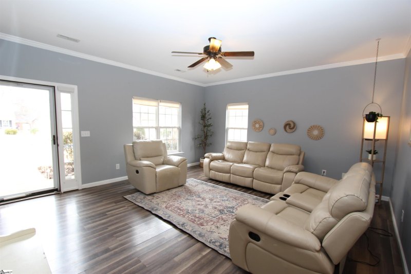 Property image 3 at 863 Thornbird Circle, Boiling Springs, SC 29316