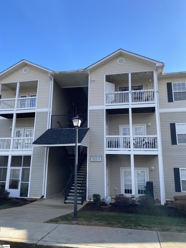 525 McKenna Circle