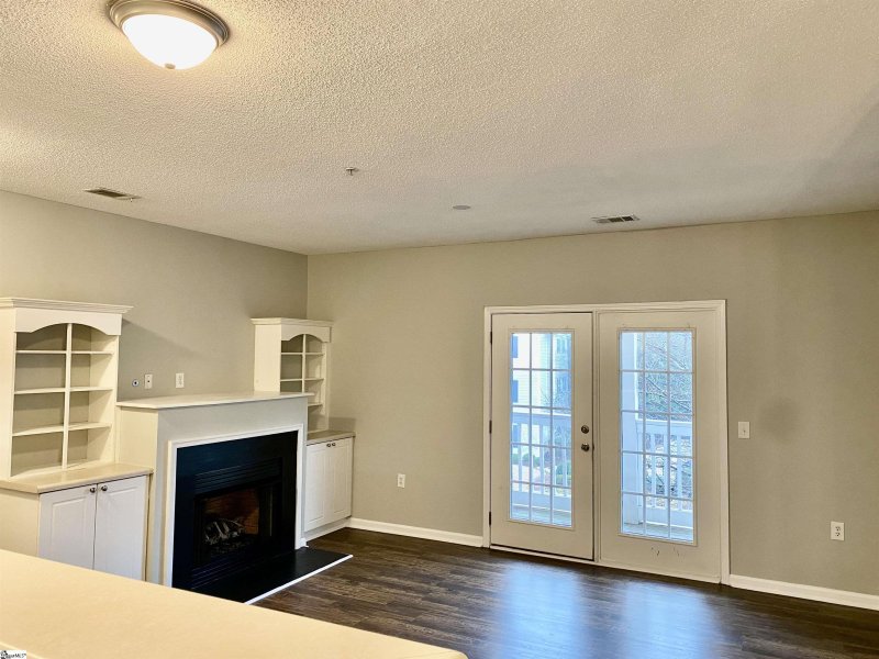 Property image 2 at 525 McKenna Circle, Greenville, SC 29615