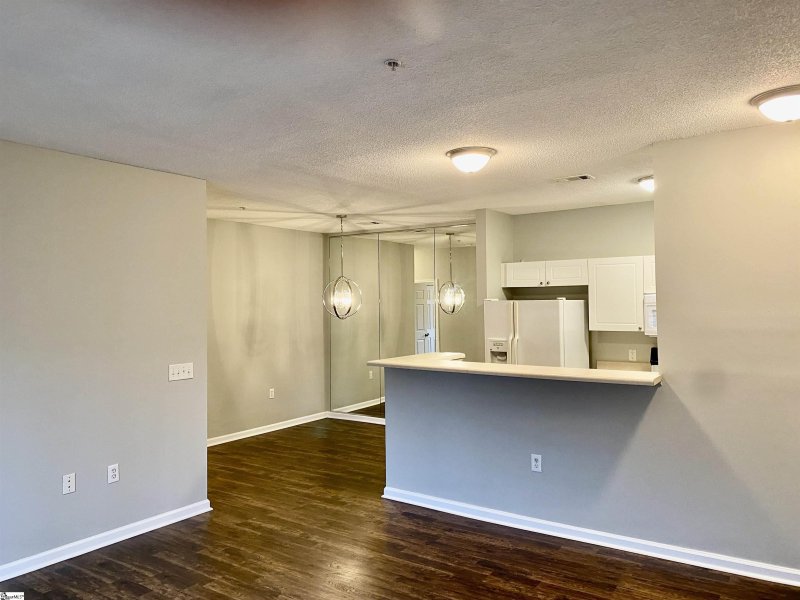 Property image 4 at 525 McKenna Circle, Greenville, SC 29615