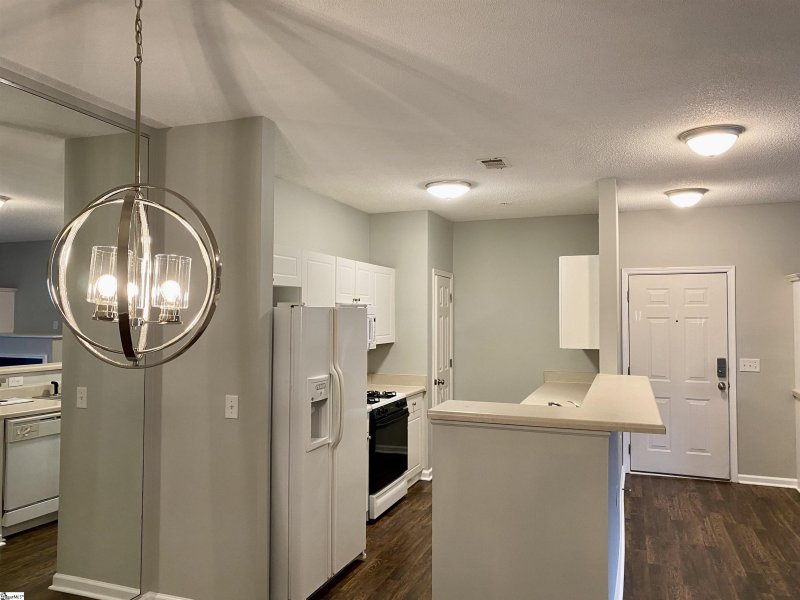 Property image 5 at 525 McKenna Circle, Greenville, SC 29615