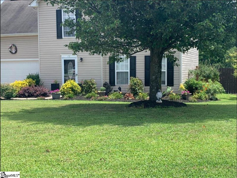 Property image 3 at 12 Watch Hill Court, Greenville, SC 29607