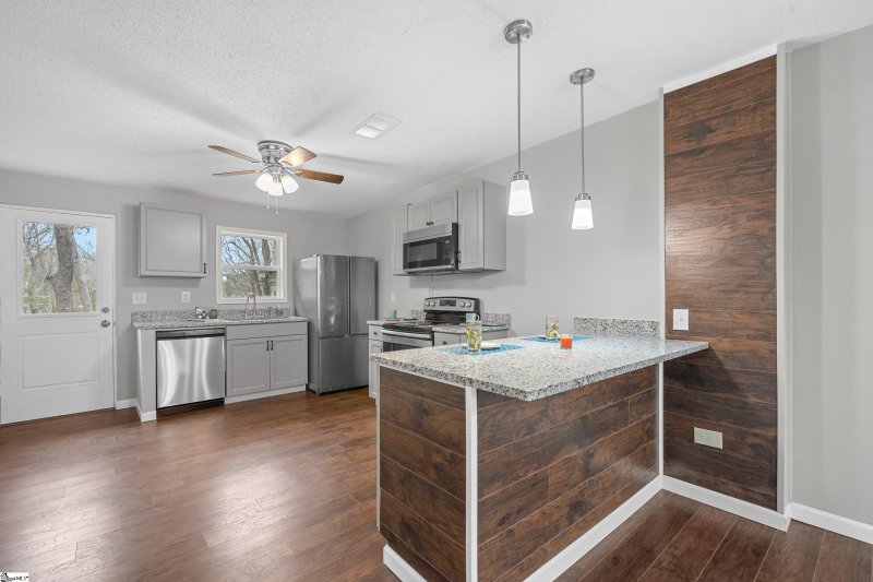 Property image 2 at 39 N Haven Drive, Greenville, SC 29617