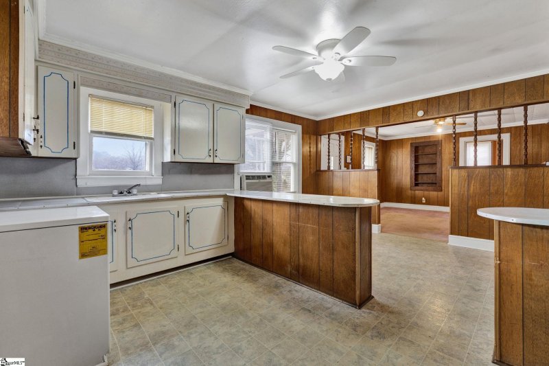 Property image 4 at 6 Cleveland Street, Honea Path, SC 29654