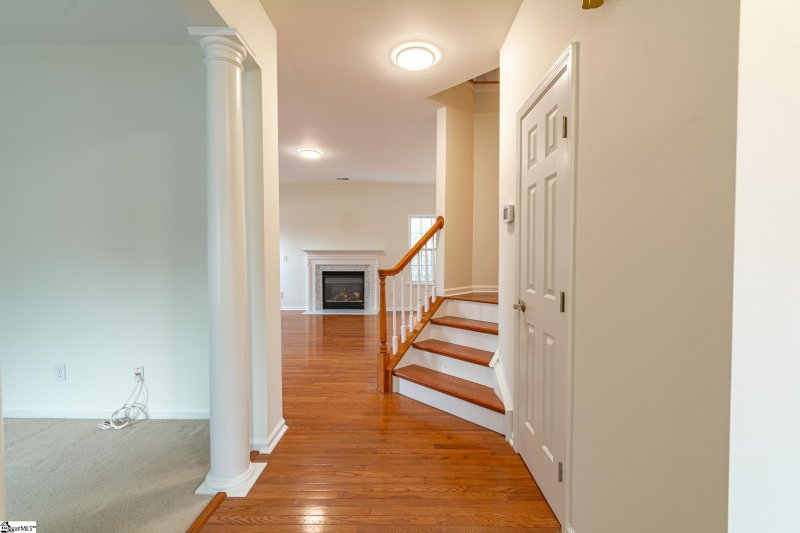 Property image 2 at 5 High Hawk Court, Greenville, SC 29615