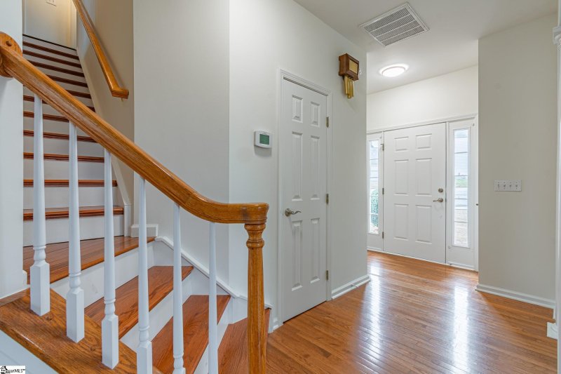 Property image 3 at 5 High Hawk Court, Greenville, SC 29615