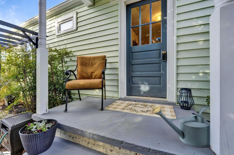 Property image 3 at 209 Bleckley Avenue, Greenville, SC 29607