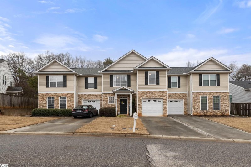 Property image 3 at 215 Marshland Lane, Greer, SC 29650