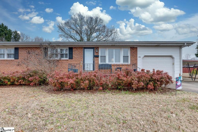 Property image 5 at 23 Woodridge Drive, Greenville, SC 29611