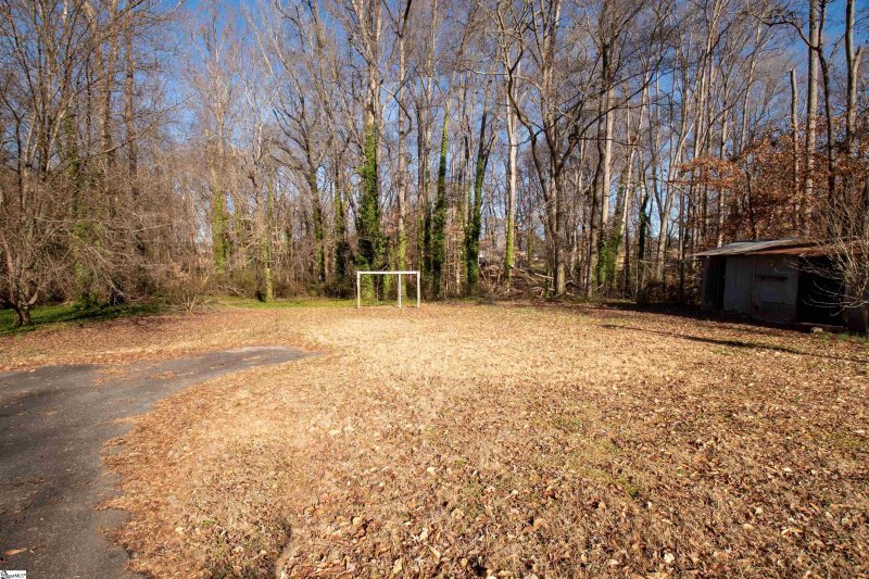 Property image 5 at 103 Douglas Drive, Greer, SC 29651