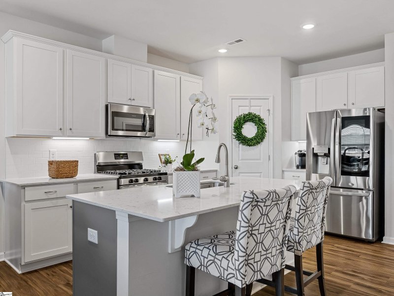 Property image 2 at 21 Table Mountain Trail, Greer, SC 29651