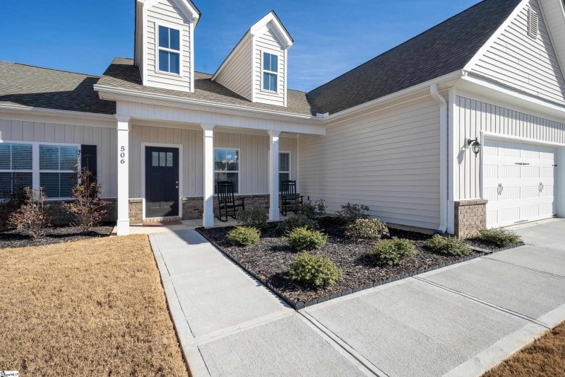 Property image 4 at 506 Reedy Springs Lane, Greenville, SC 29605