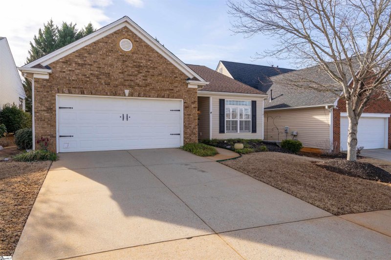 Property image 3 at 107 Durand Court, Greer, SC 29650