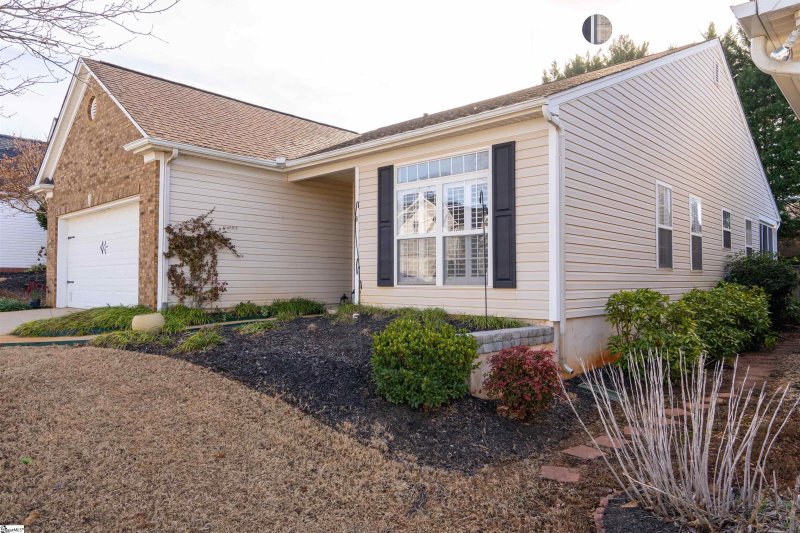 Property image 4 at 107 Durand Court, Greer, SC 29650