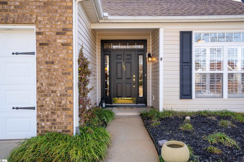Property image 5 at 107 Durand Court, Greer, SC 29650