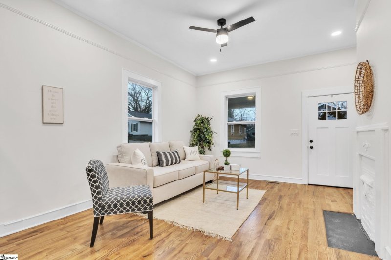 Property image 4 at 284 Moore Street, Greenville, SC 29605-4334