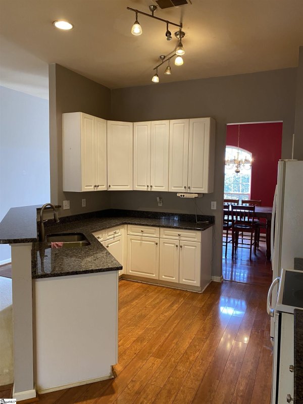 Property image 5 of 124 Laurel Meadows Parkway in Laurel Meadows, Greenville, SC 29607