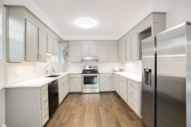 Property image 2 at 3 Kathryan Circle, Greenville, SC 29605