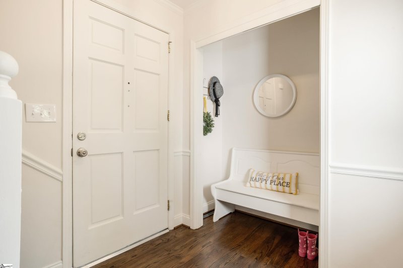 Property image 3 at 3 Kathryan Circle, Greenville, SC 29605