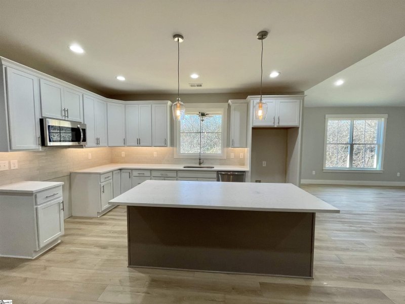 Property image 2 at 400 Terra Plains Drive, Greer, SC 29651